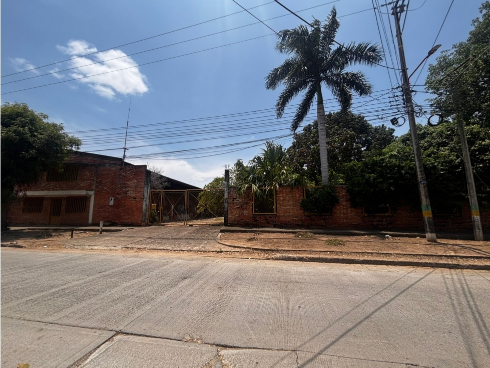 SE VENDE GRAN BODEGA COMERCIAL SECTOR URBANO, EN RICAURTE- CUND. - 1