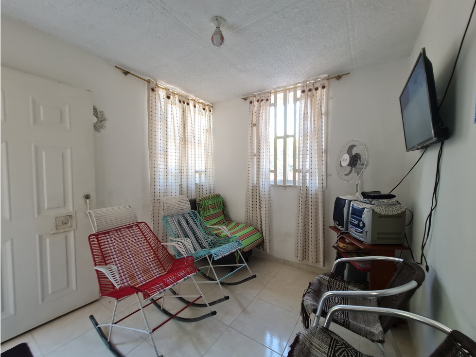 SE VENDE AMPLIA CASA EN SENDEROS DE LAS ACACIAS — foto 4