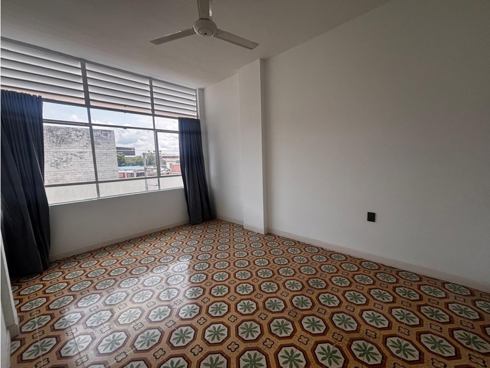 SE ARRIENDA ACOGEDOR APARTAMENTO EN EL CENTRO — foto 6