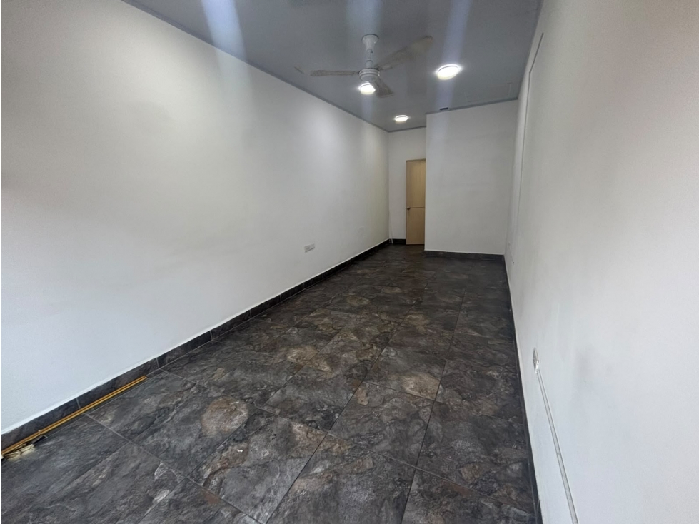 SE ARRIENDA LOCAL EN EL BARRIO SUCRE, GIRARDOT - 6