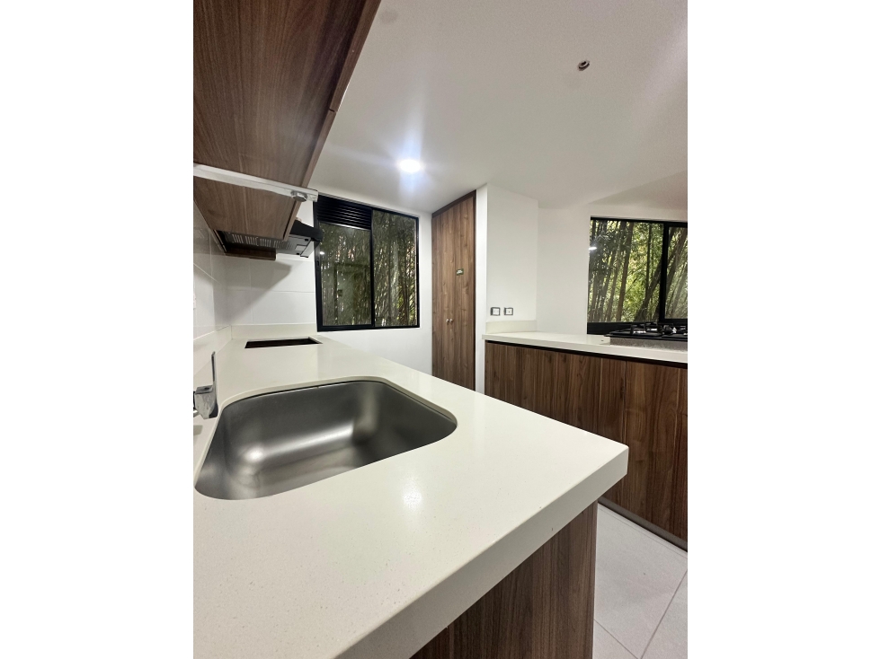 Venta aparta estudio Poblado Loma del indio Sur Medellín — foto 4