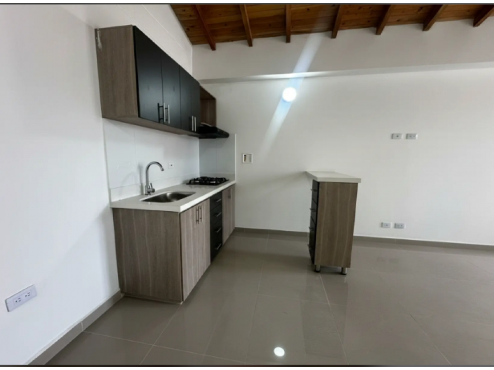 Venta 3 apartamentos con una sola matricula Niquia Bello