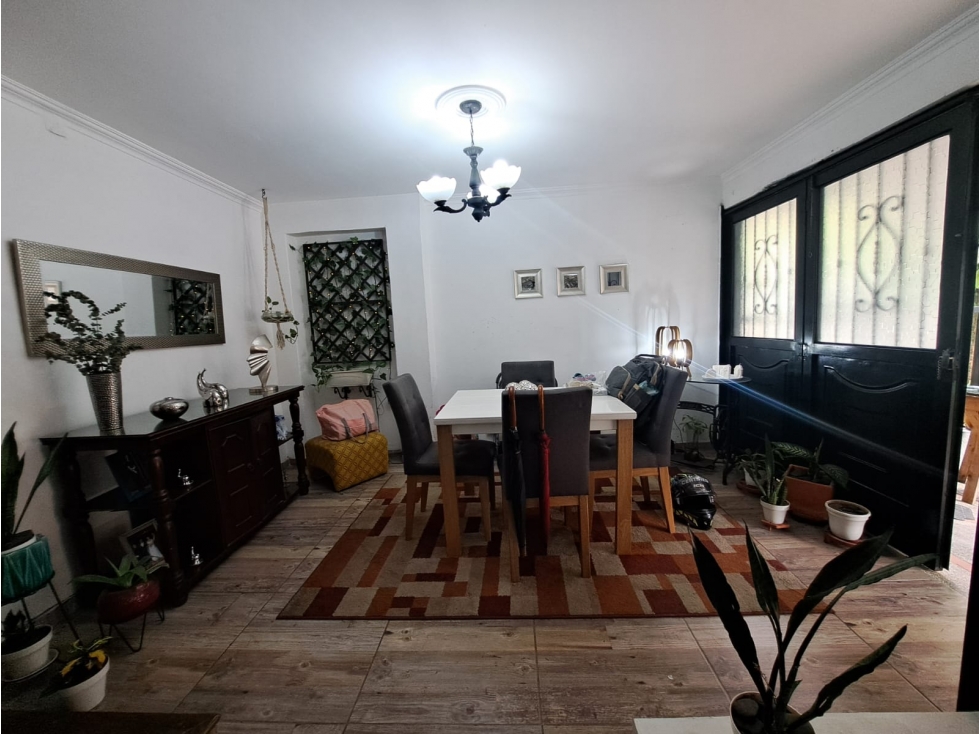 Casa venta Velódromo unifamiliar 6 alcobas 4 baños 3 niveles