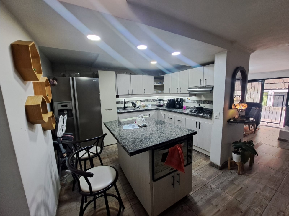 Casa venta Velódromo unifamiliar 6 alcobas 4 baños 3 niveles — foto 6