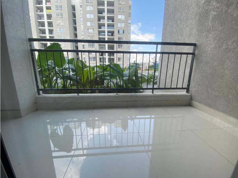 APARTAMENTO EN VENTA AL SUR CALI I CIUDAD COUNTRY CR CIRUELOS — foto 3