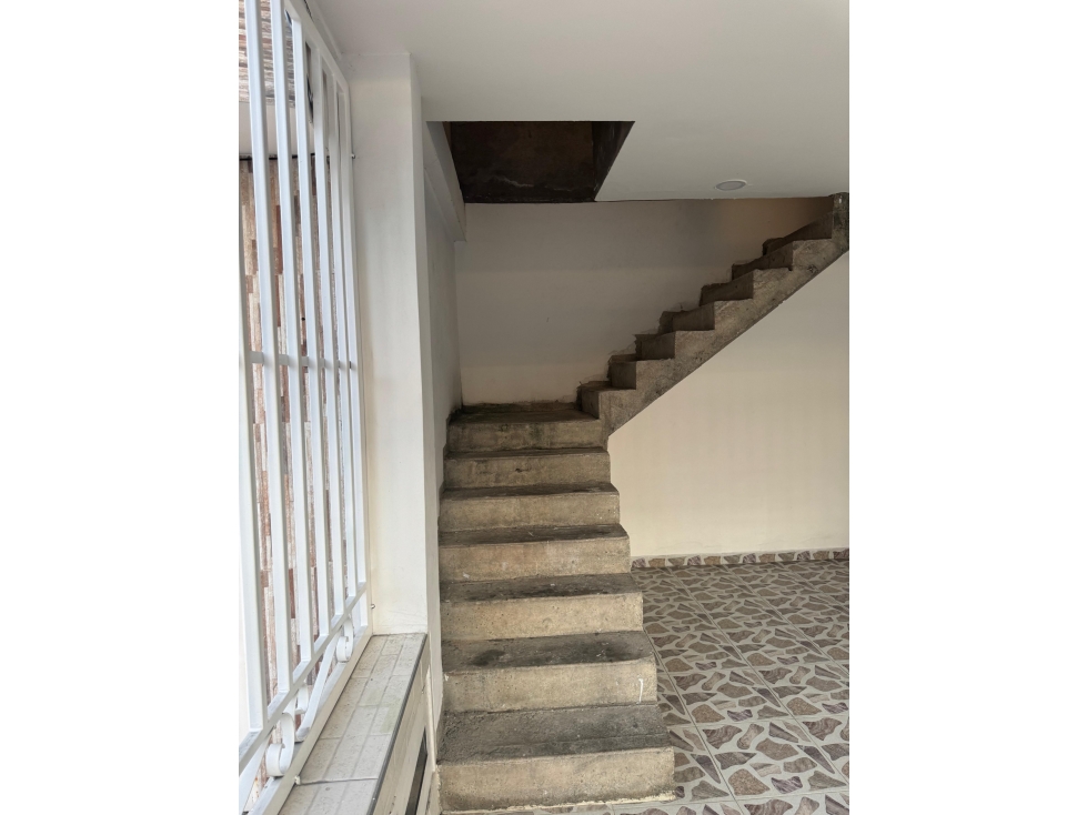 VENDO CASA EN BARRIO ALTAMIRA — foto 6