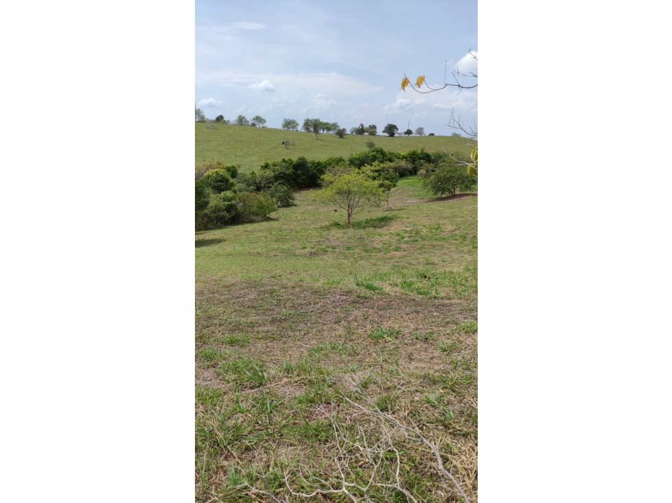 se vende lote / Acuarela la Buitrera — foto 4
