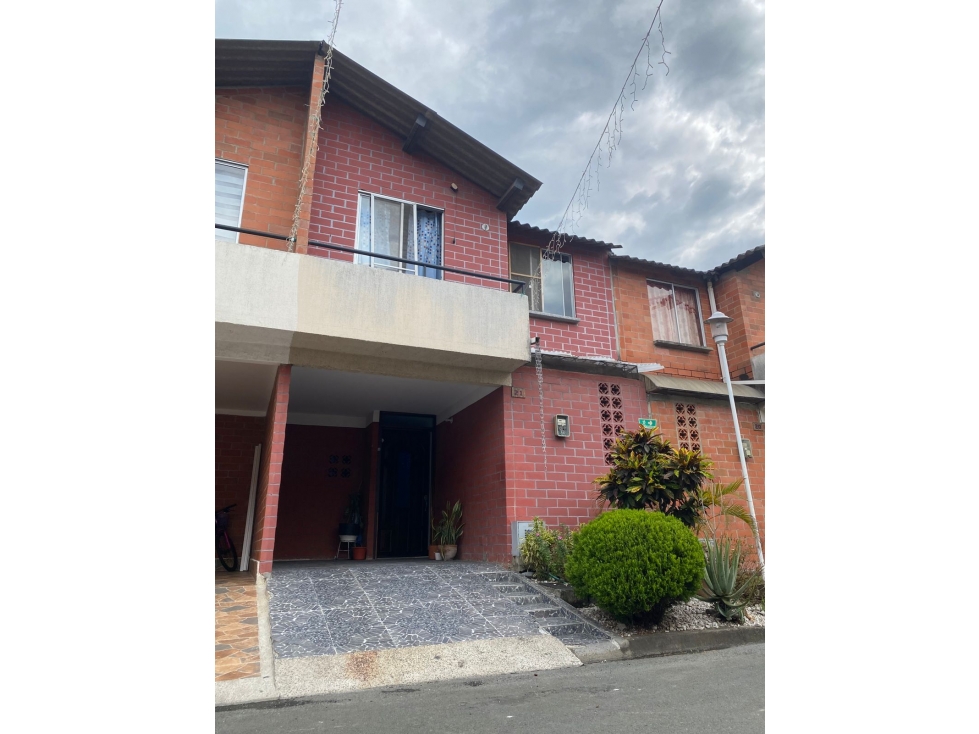Se vende casa CR Palmas de la Hacienda — foto 2
