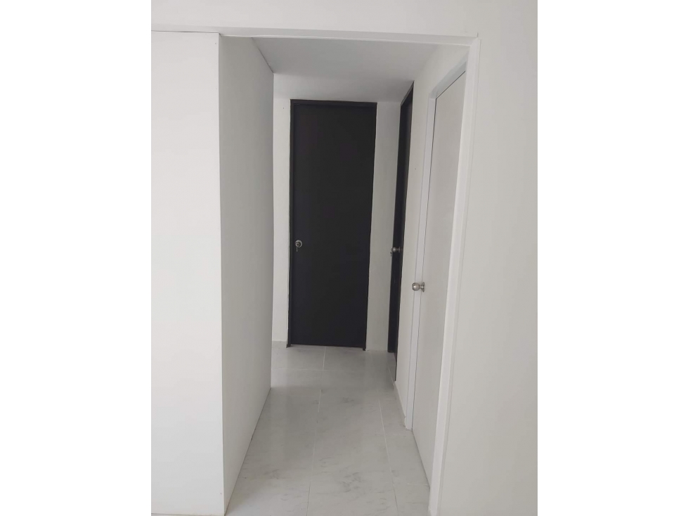 VENDO APARTAMENTO EN CR CEREZOS - CIUDAD DEL VALLE - 4