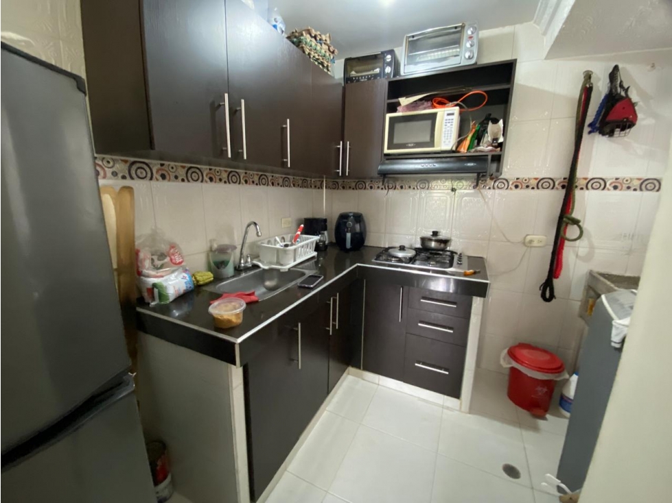 SE VENDE APARTAMENTO EDIFICIO ALTOS DE ALAMEDA — foto 5