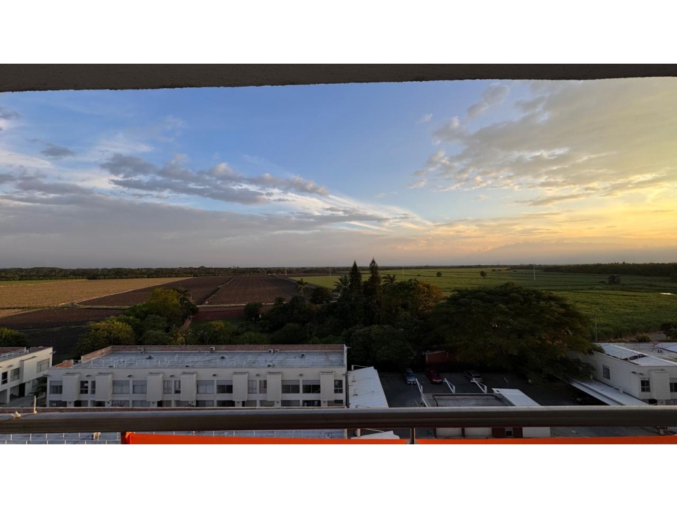 Se vende apartamento piso 8 CR Senderos de Muli