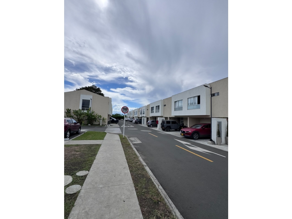 Casa en venta en Conjunto Panelo, ¡con 2 parqueaderos! — foto 4