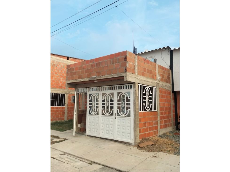 VENDO CASA EN MANZANARES - CIUDAD DEL VALLE - 3