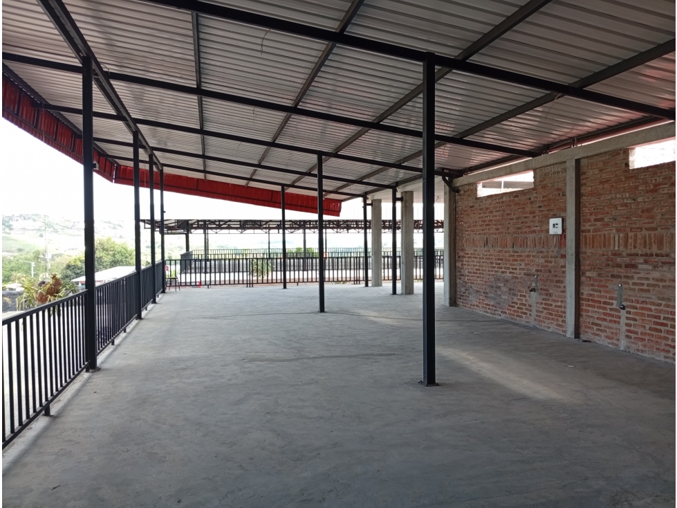 LOCAL EN ALQUILER 2 NIVEL / BUITRERA PLAZA - 6