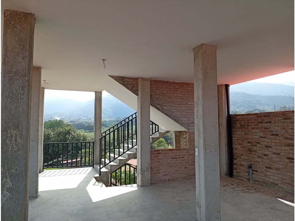 LOCAL EN ALQUILER 3 NIVEL / BUITRERA PLAZA - 4