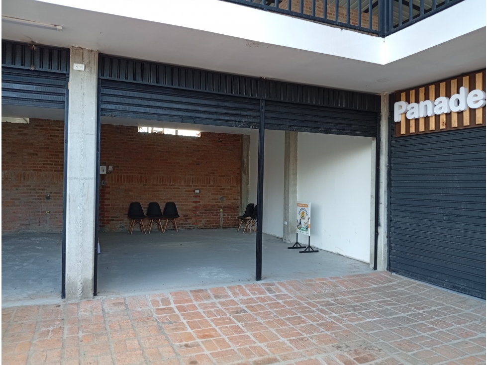 LOCAL EN ALQUILER 1 NIVEL / BUITRERA PLAZA - 6