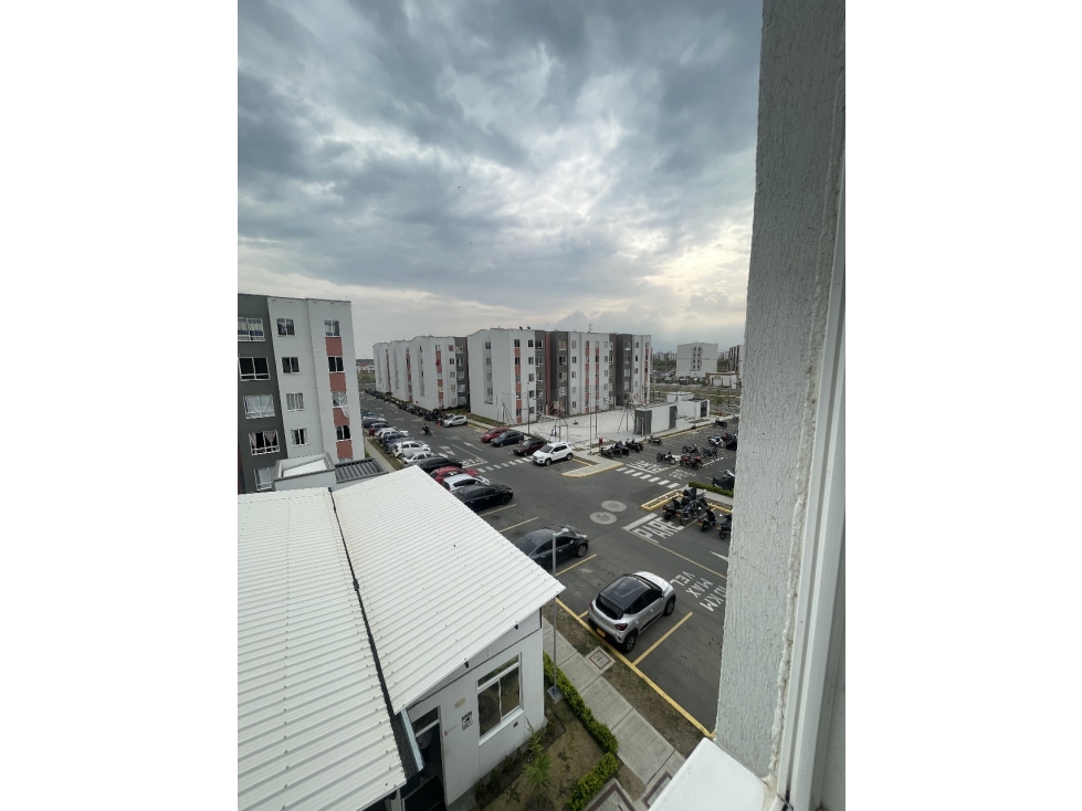 VENDO APARTAMENTO EN CEREZOS - POBLADO CAMPESTRE - 3