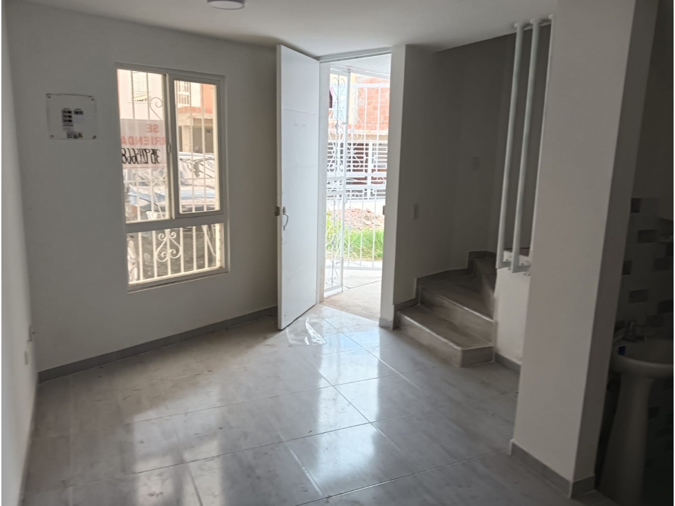 VENDO CASA EN ANTARES - BELORIZONTE - 1
