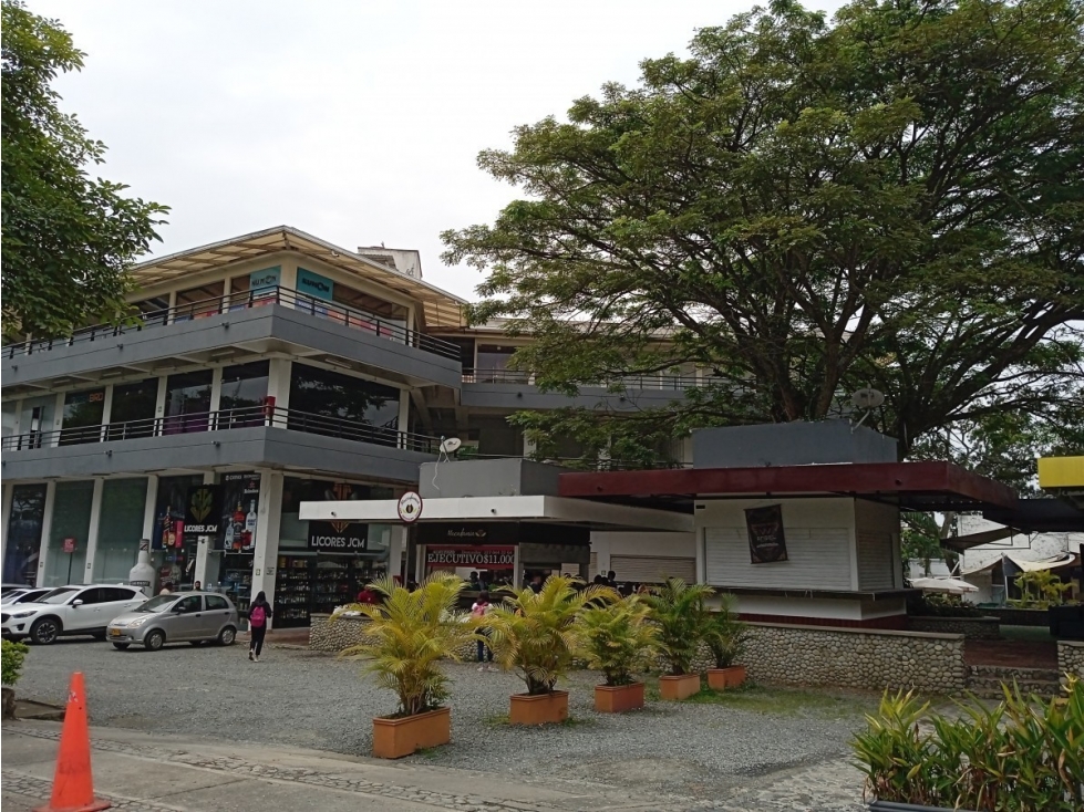 SE VENDE LOCAL EN CAÑASGORDAS