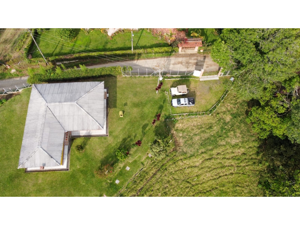 VENTA HERMOSA FINCA EN RESERVA BARBAS BREMEN PEREIRA — foto 4