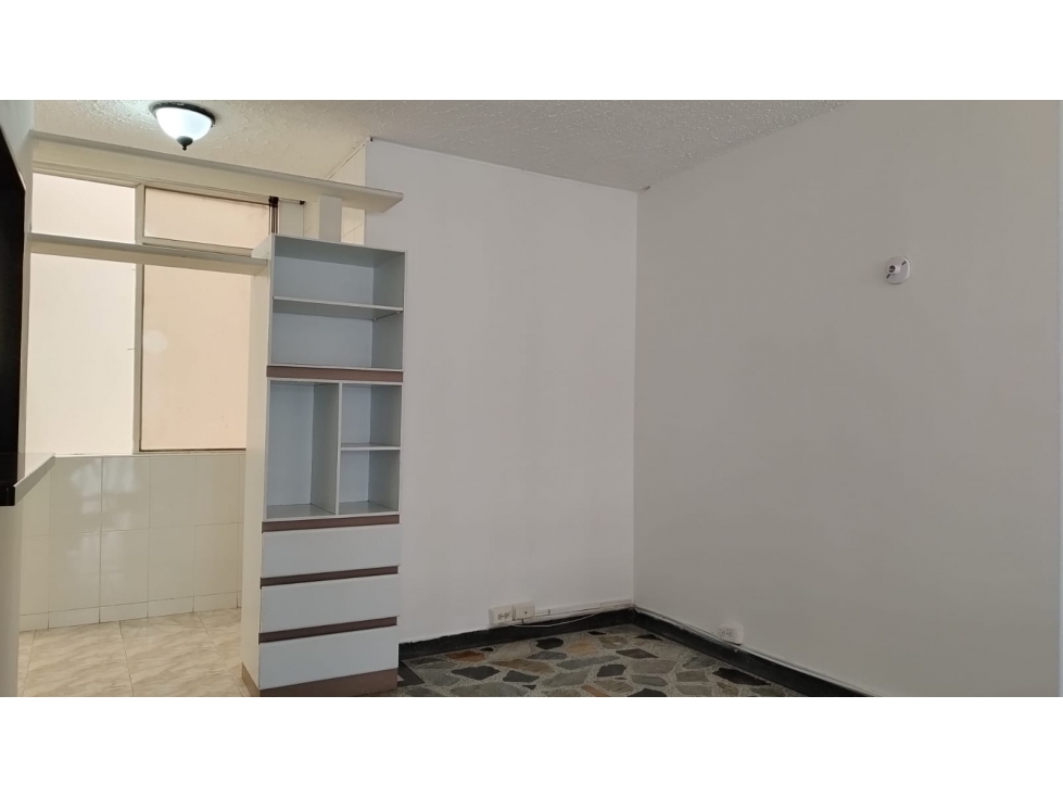 VENTA CASA AMPLIA EN SECTOR COMERCIAL EN PINARES PEREIRA — foto 4