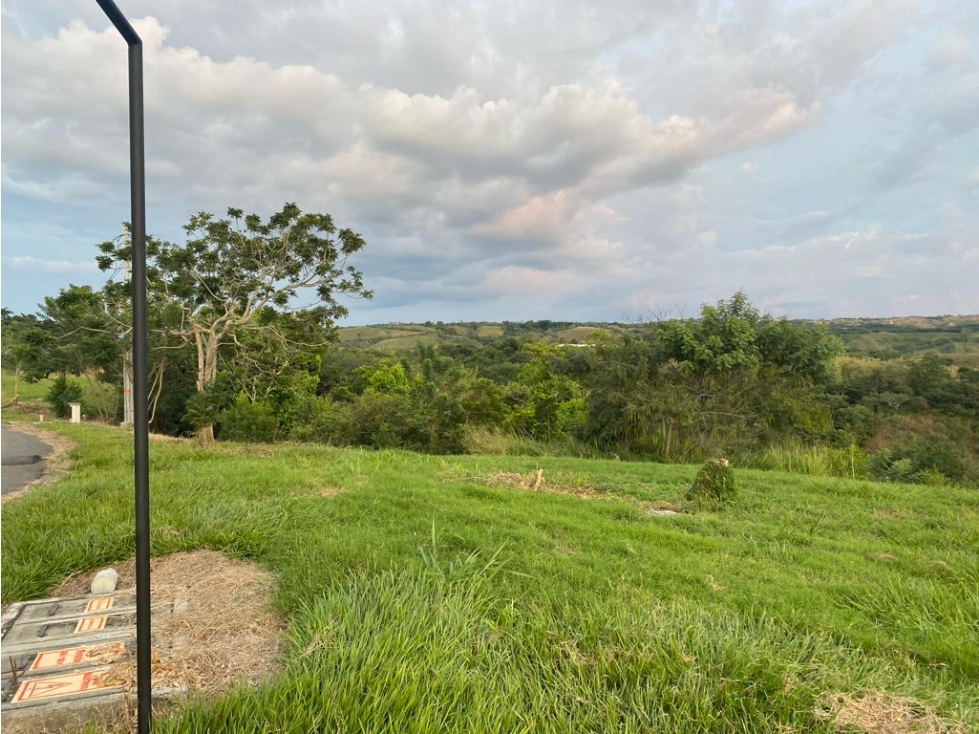 VENTA LOTE CAMPESTRE EN CONDOMINIO CERRITOS PEREIRA