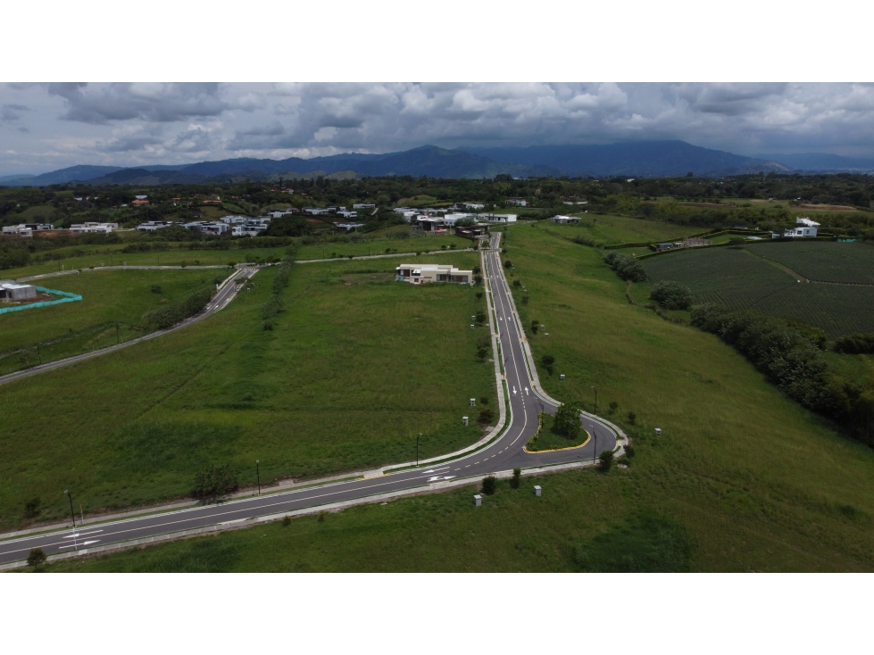 VENTA LOTE ESQUINERO CON HERMOSA VISTA CERRITOS LA VIRGINIA PEREIRA — foto 5