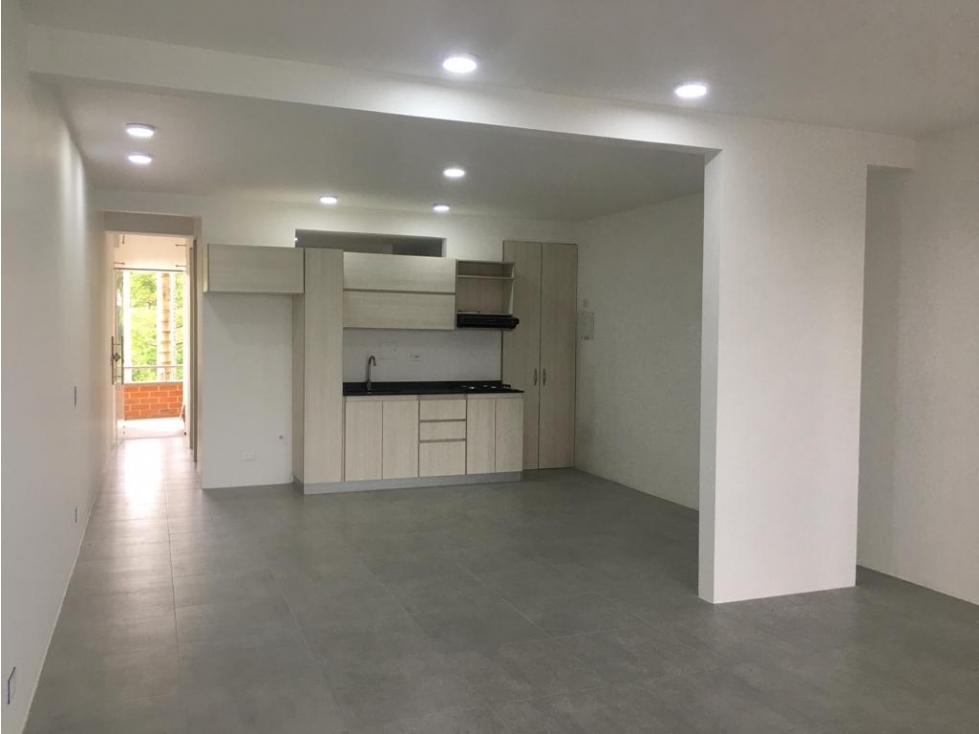 RENTA APARTAESTUDIO CON ESPECTACULAR VISTA CERRITOS PEREIRA