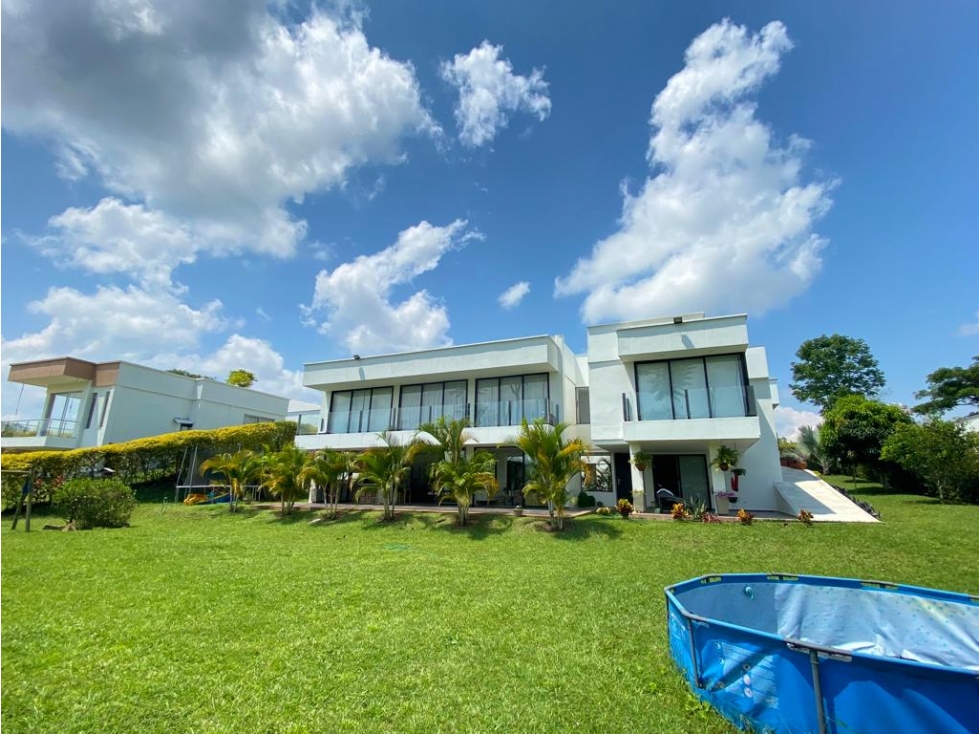 VENTA AMPLIA CASA CAMPESTRE CON OCHO HABITACIONES CERRITOS PEREIRA — foto 2