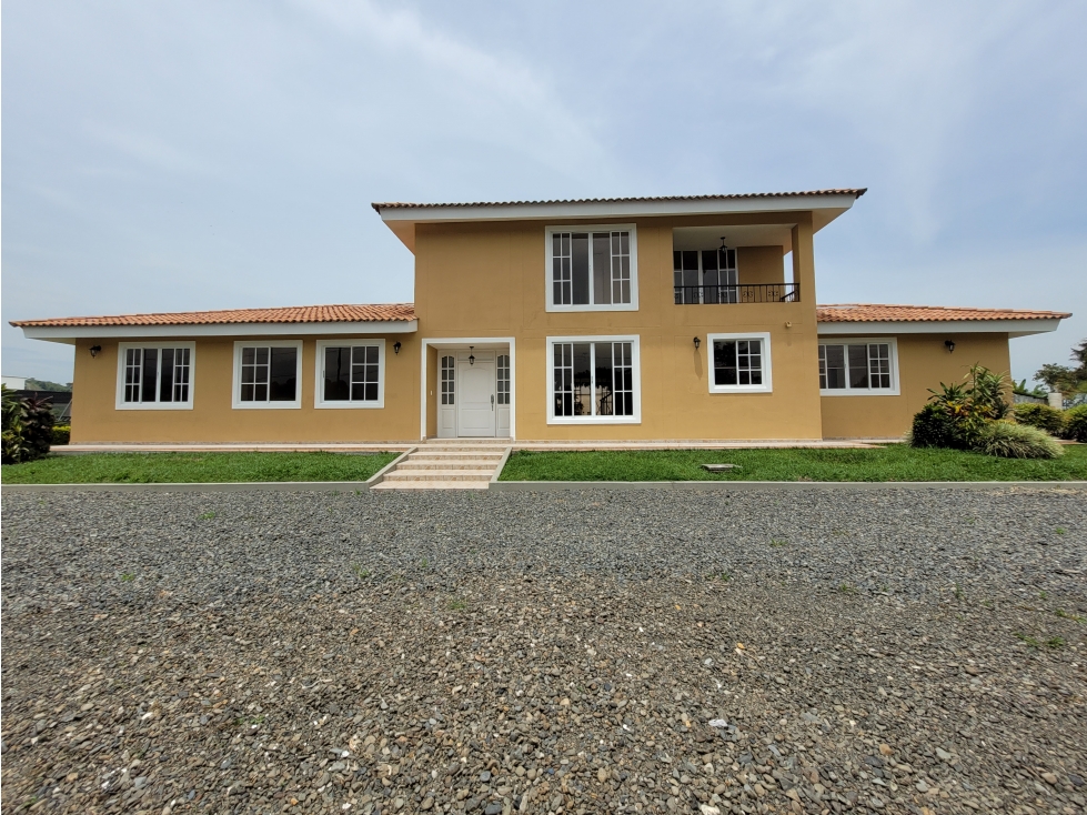 VENTA CASA CAMPESTRE SECTOR LICEO FRANCES VIA ARMENIA, PEREIRA — foto 2