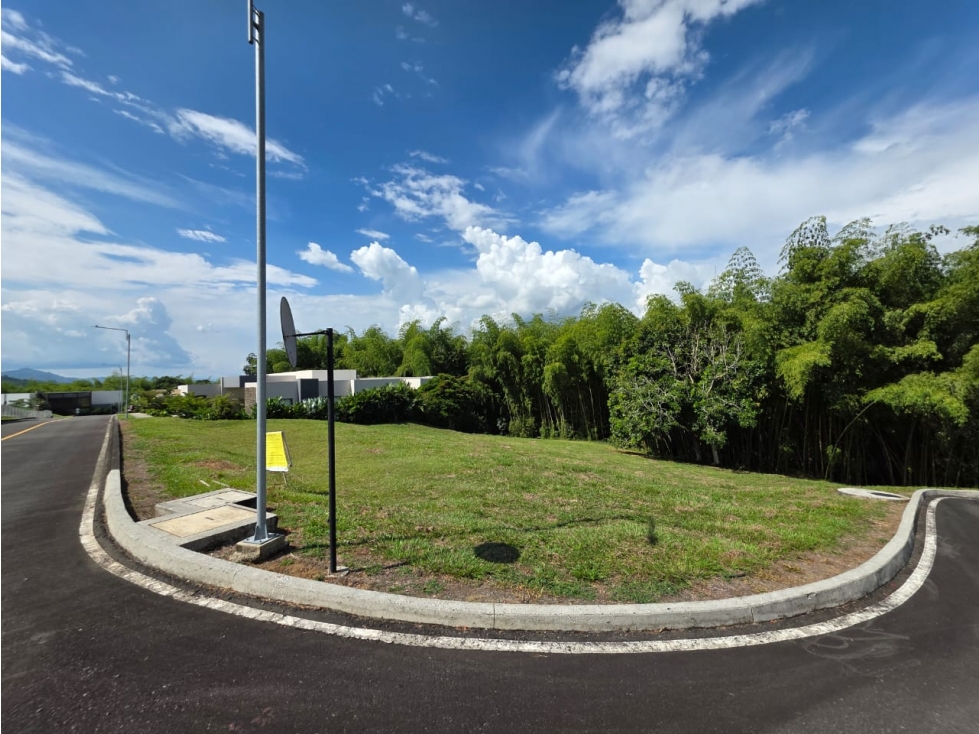 VENTA LOTE ESQUINERO EN CONDOMINIO EN MALABAR CERRITOS PEREIRA — foto 2