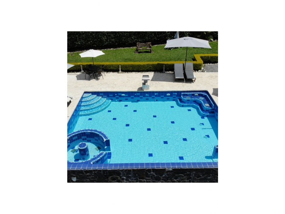 VENTA HOTEL EN CERRITOS PEREIRA