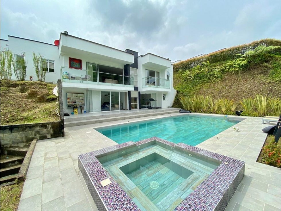 VENTA HERMOSA CASA CAMPESTRE EN CONDOMINIO CONDINA PEREIRA — foto 2