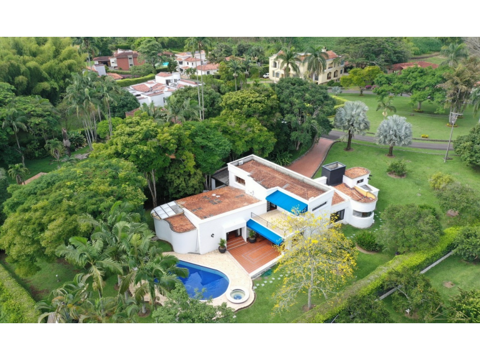 VENTA HERMOSA CASA CAMPESTRE EN CONDOMINIO CERRITOS PEREIRA