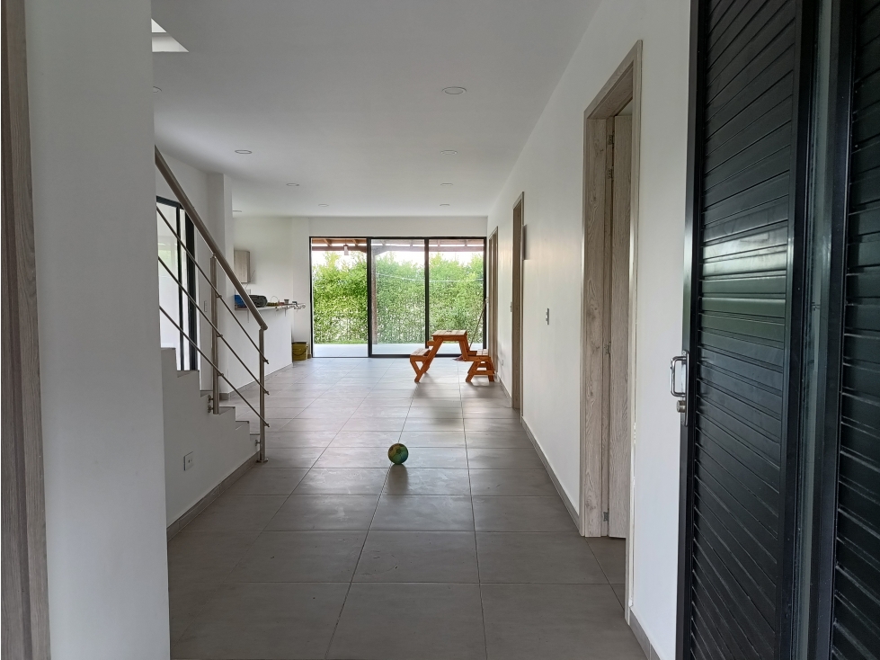 VENTA HERMOSA CASA PARA ESTRENAR EN CONDOMINIO COMBIA PEREIRA — foto 4