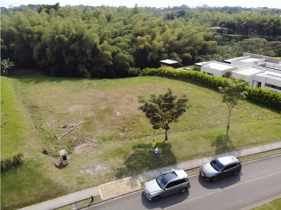 VENTA ESPECTACULAR LOTE EN CONDOMINIO CERRITOS PEREIRA — foto 3