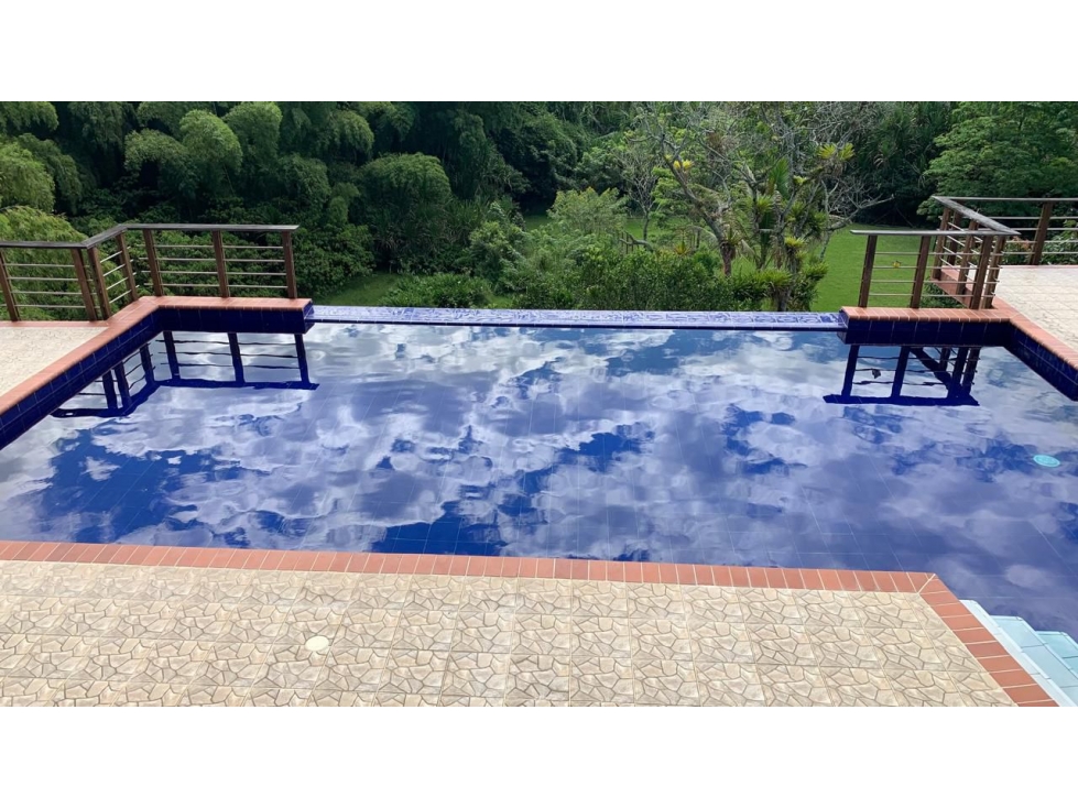 Venta casa campestre Cerritos Pereira condominio con piscina y jacuzzi — foto 4