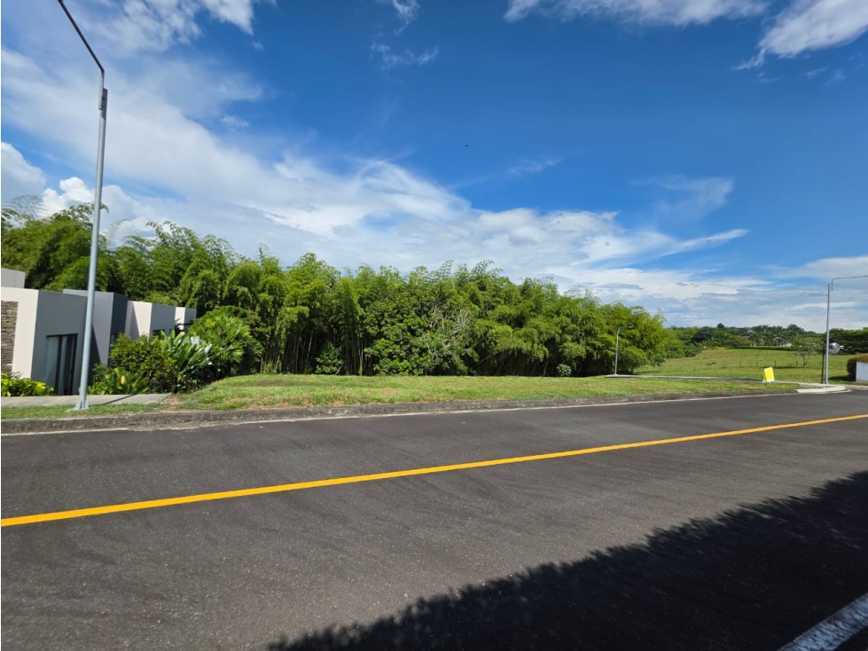 VENTA LOTE ESQUINERO EN CONDOMINIO EN MALABAR CERRITOS PEREIRA — foto 4