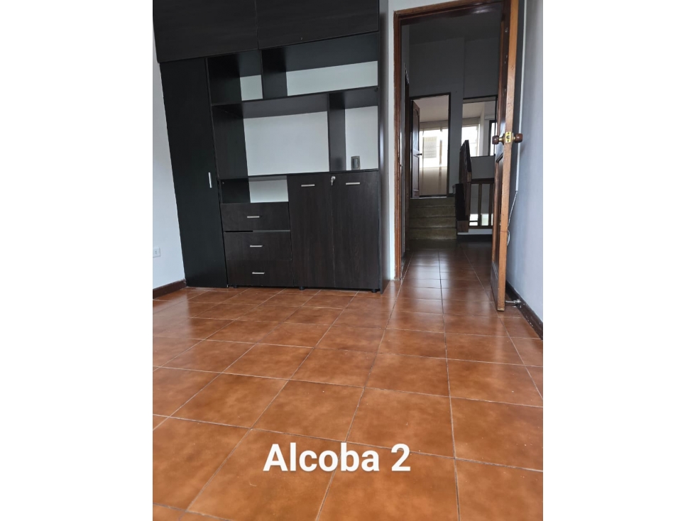 VENTA AMPLIA Y HERMOSA CASA CERCA A LA AVENIDA 30 DE AGOSTO DE PEREIRA — foto 6