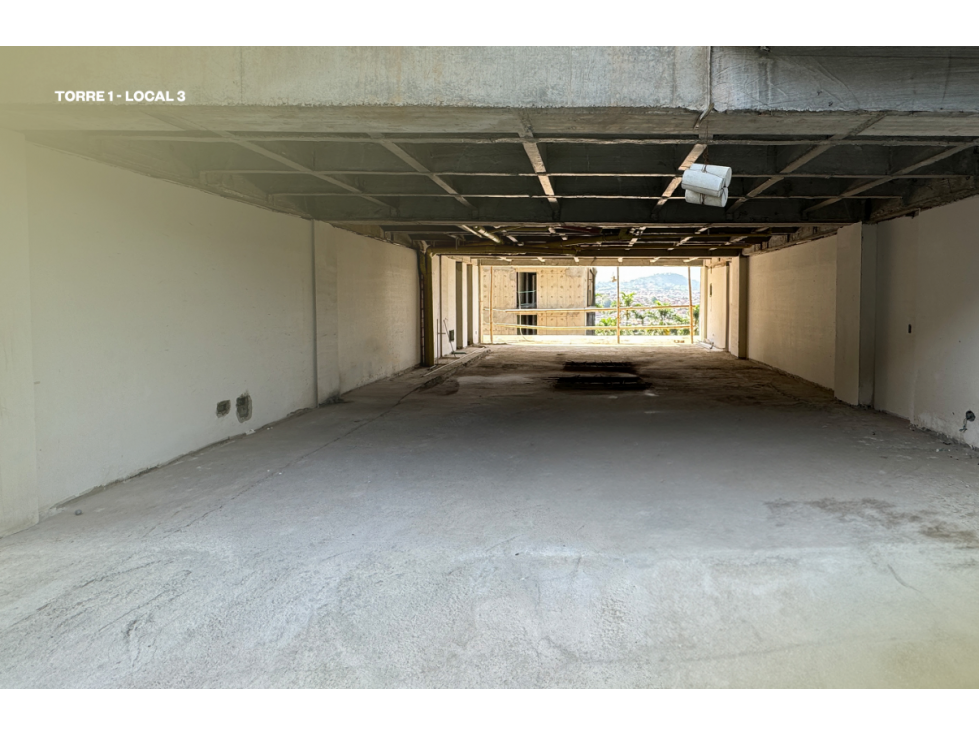 RENTA LOCAL COMERCIAL EN LA AVENIDA 30 DE AGOSTO PEREIRA