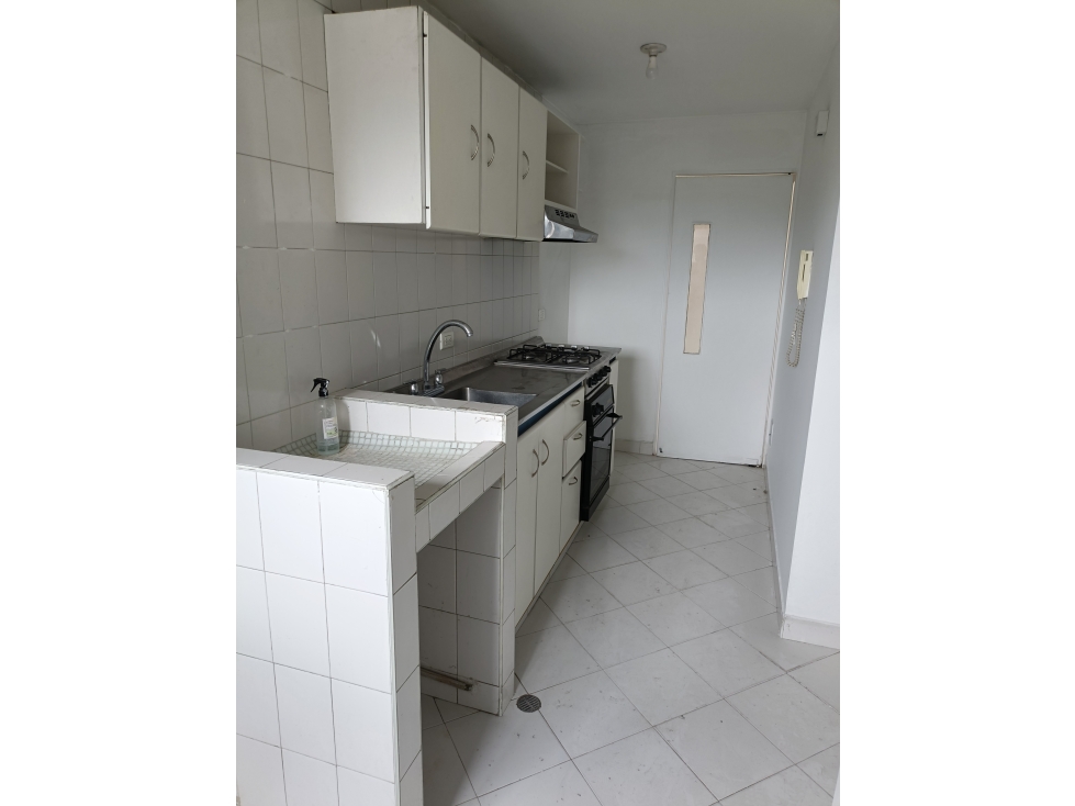 Apartamento en Modelia — foto 3