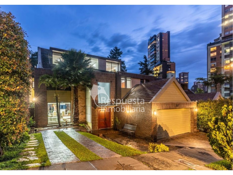 Venta en el poblado, hermosa casa con piscina privada en Medellín — foto 4