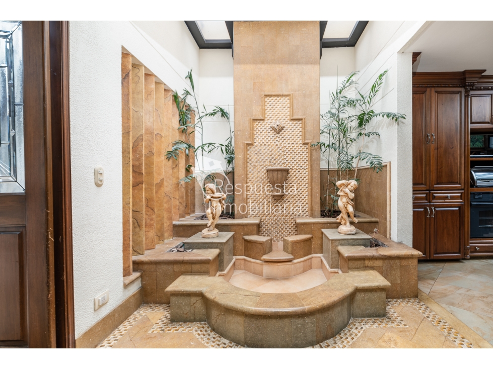 Vendo hermosa casa en el Poblado - como vivir en una finca. — foto 5