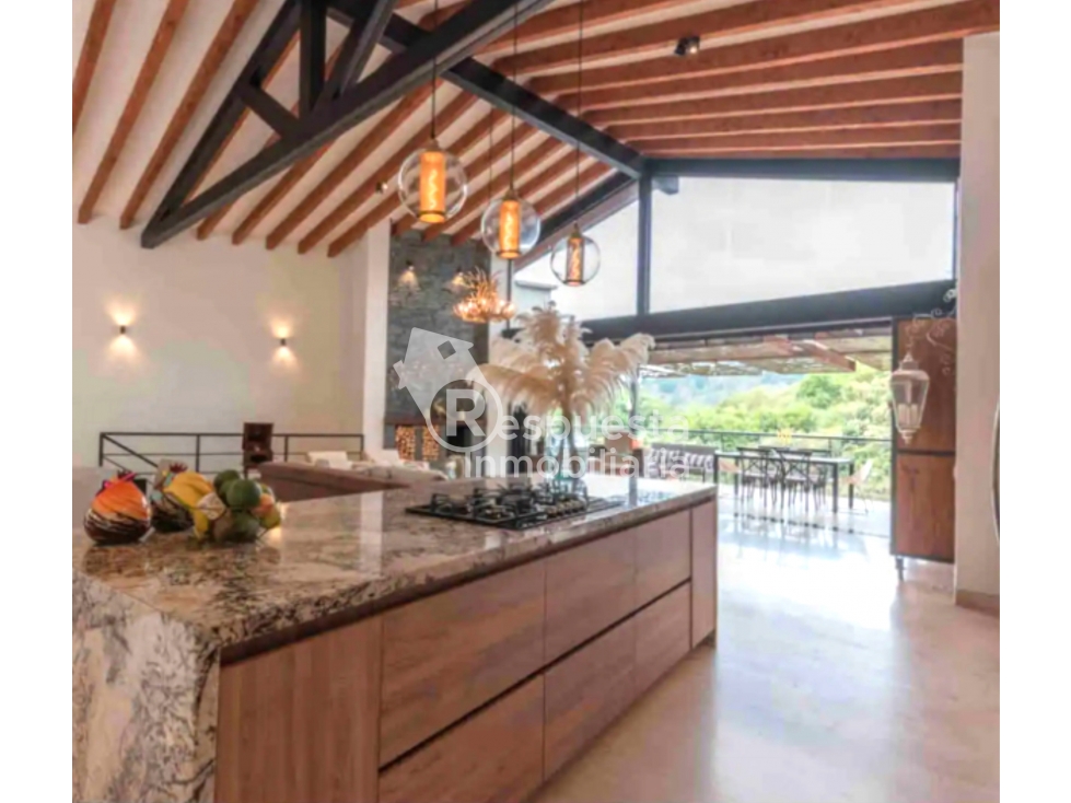 Vendo Casa RIONEGRO (Luxury) alto de palmas VIA AL AEROPUERTO. — foto 2