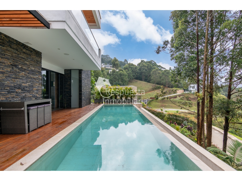 Venta Casa con piscina privada. El Poblado, La Calera, Medellín — foto 2