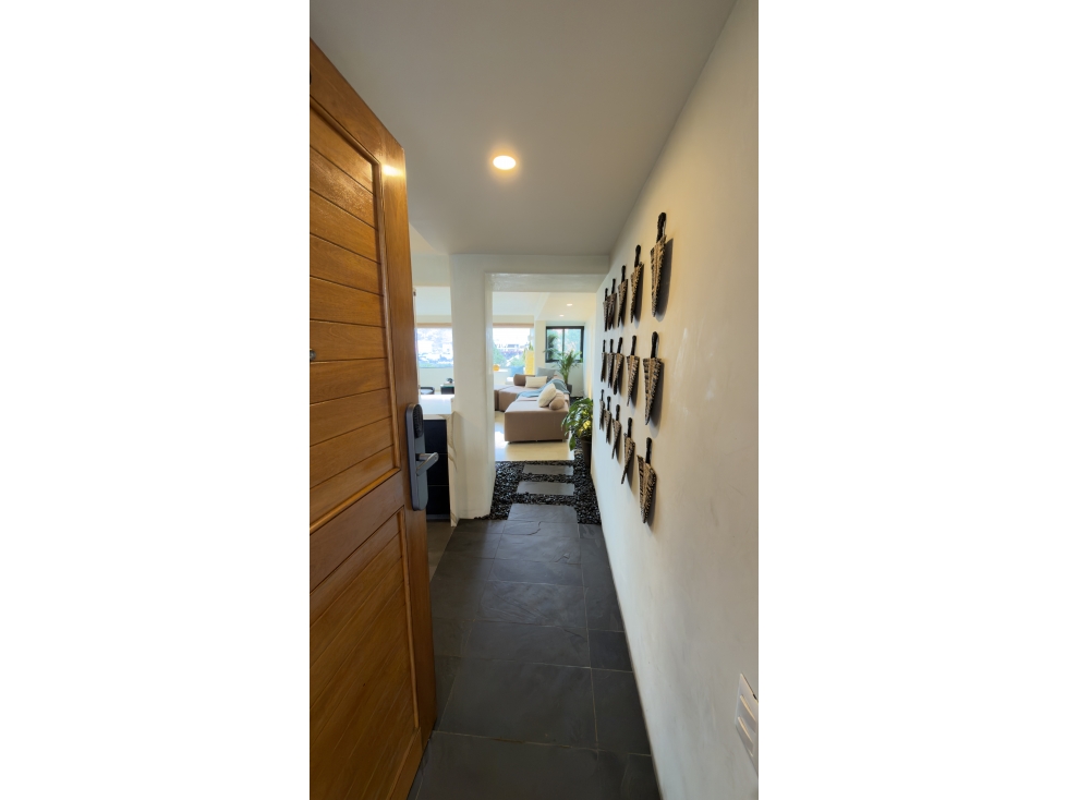 Penthouse de lujo amoblado en Milla de Oro| 315 m² en 3 niveles