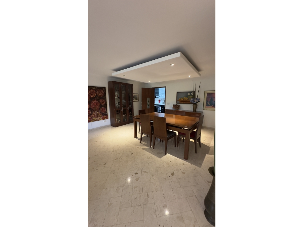 Gran Oportunidad La Frontera | 190 m², Vista Verde y 2 Garajes — foto 4