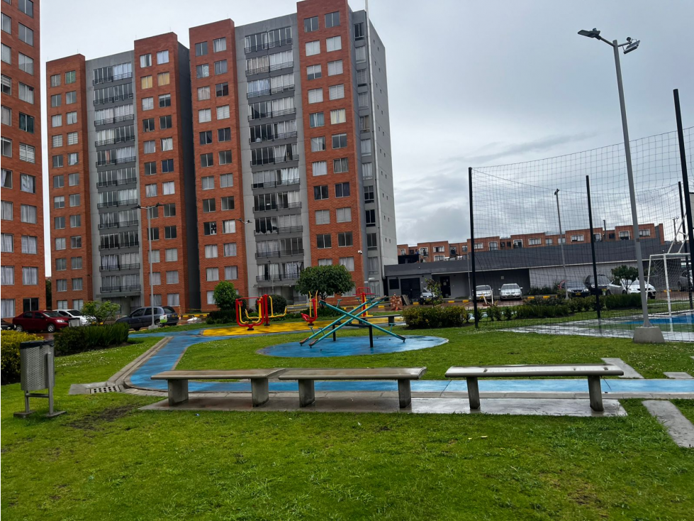 APARTAMENTO EN VENTA EN MADRID CONJUNTO HACIENDA LOS SAUCES OLIVA — foto 4