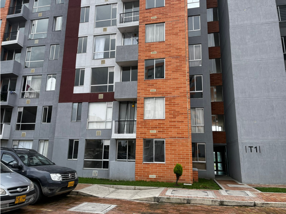 APARTAMENTO EN VENTA EN MADRID CONJUNTO VERDE VIVO — foto 3