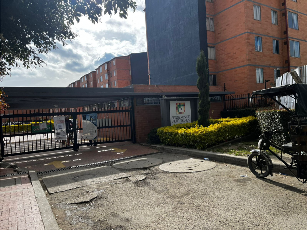 APARTAMENTO EN VENTA EN MOSQUERA SENDEROS DE SIETE TROJES — foto 2